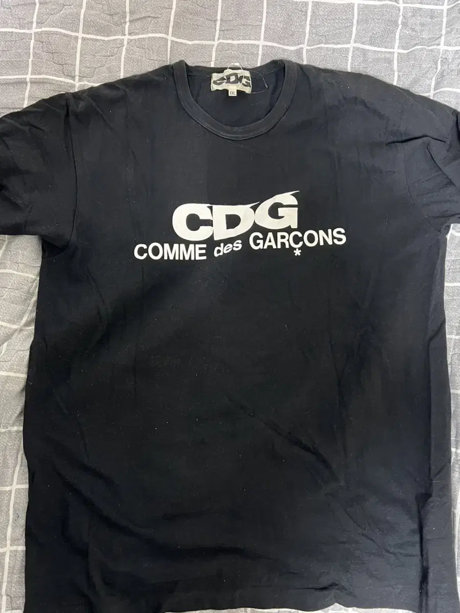 꼼데가르송 반팔 cdg xxl