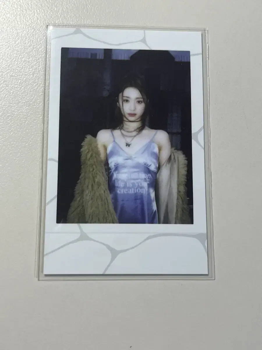 Le sserafim huh yunjin md pola photocard wts!