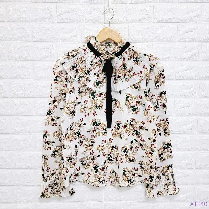 (Free to size 66) Flower Blouse (A1040)