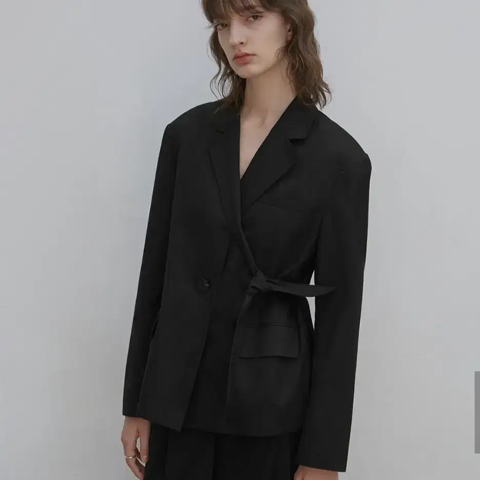 로우타이드 STRAP COTTON BLAZER 블랙 가을 자켓