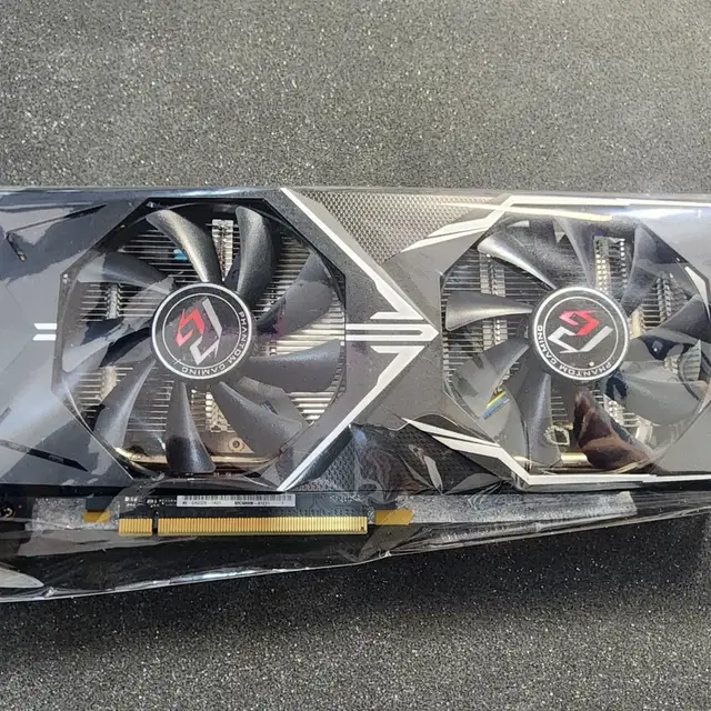 에즈윈 Radeon RX 570 8G 판매 합니다.