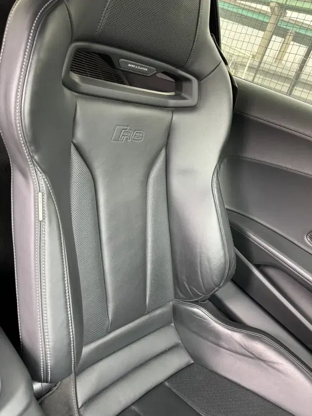 R8 recaro oem 시트