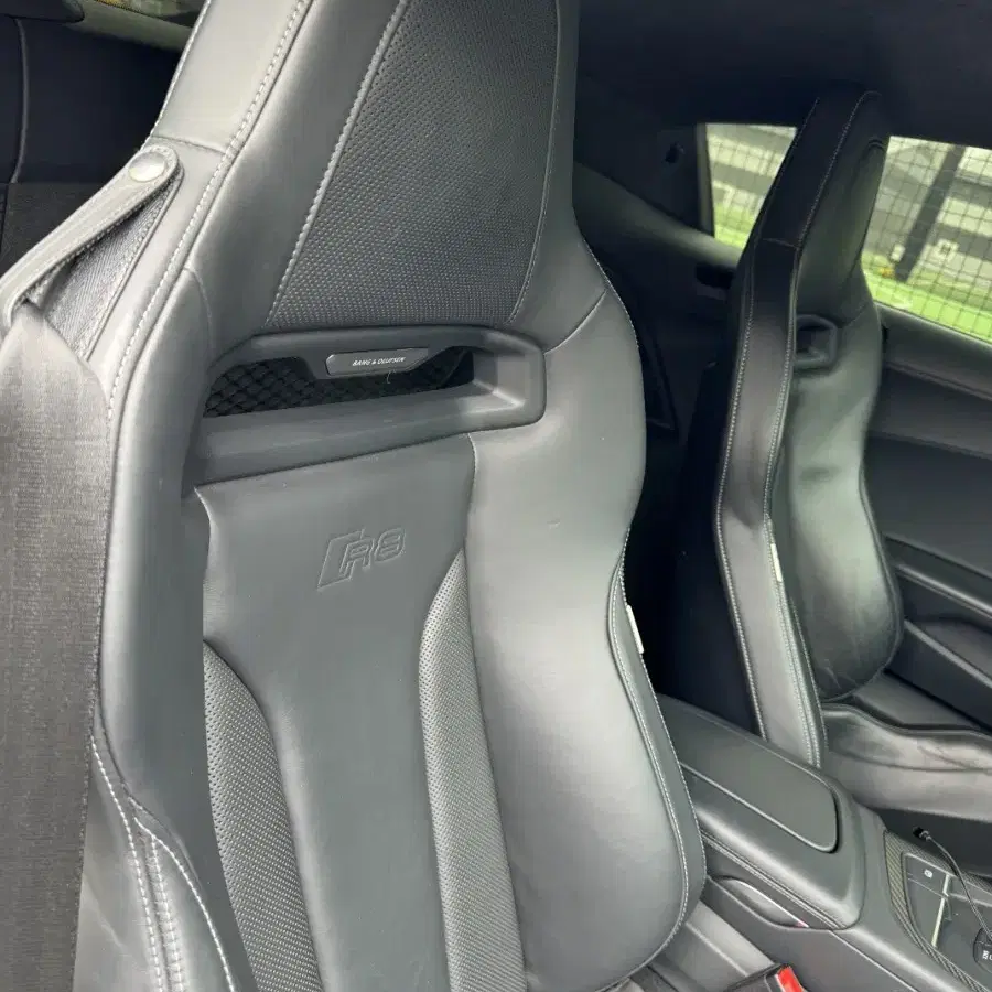 R8 recaro oem 시트