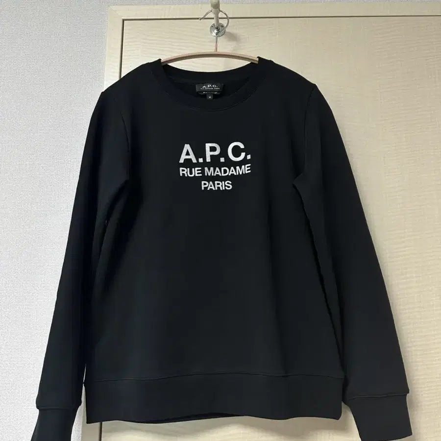 A.P.C. 아페쎄 티나 스웻셔츠 블랙 [여성M]