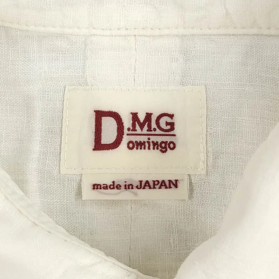 DMG by Domingo 도밍고 화이트 심플 베이직 하프버튼 린넨100