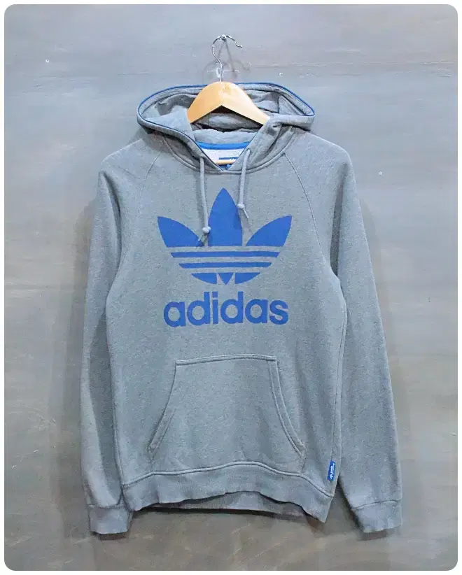 [90] adidas Trefoil Big Logo Brushed Hoodie