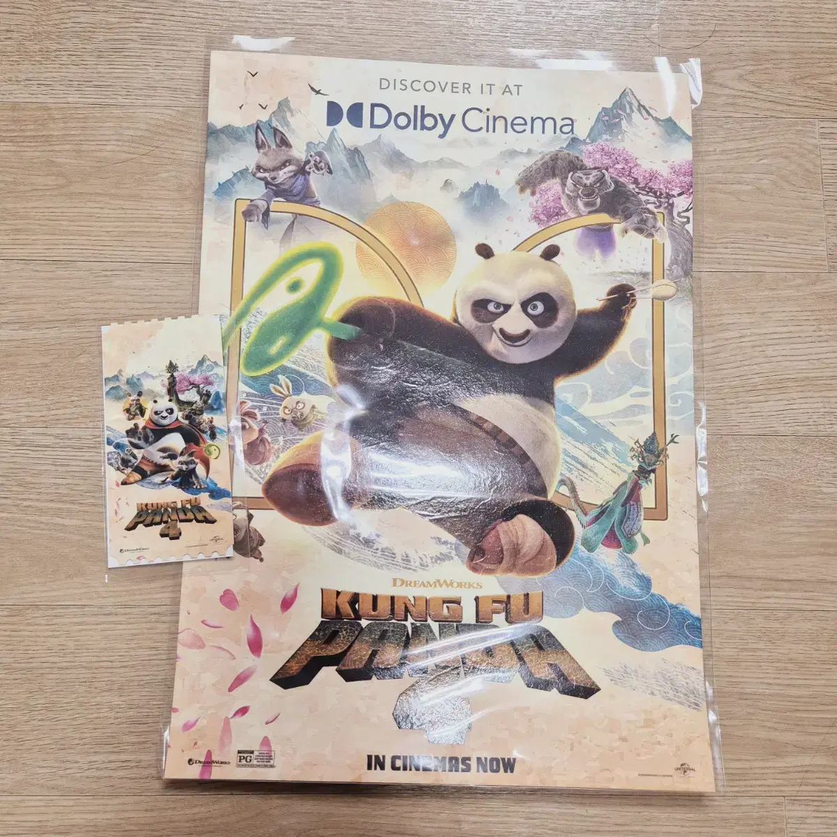 Kung Fu Panda 4 Mecha Dolby poster, Oti sells