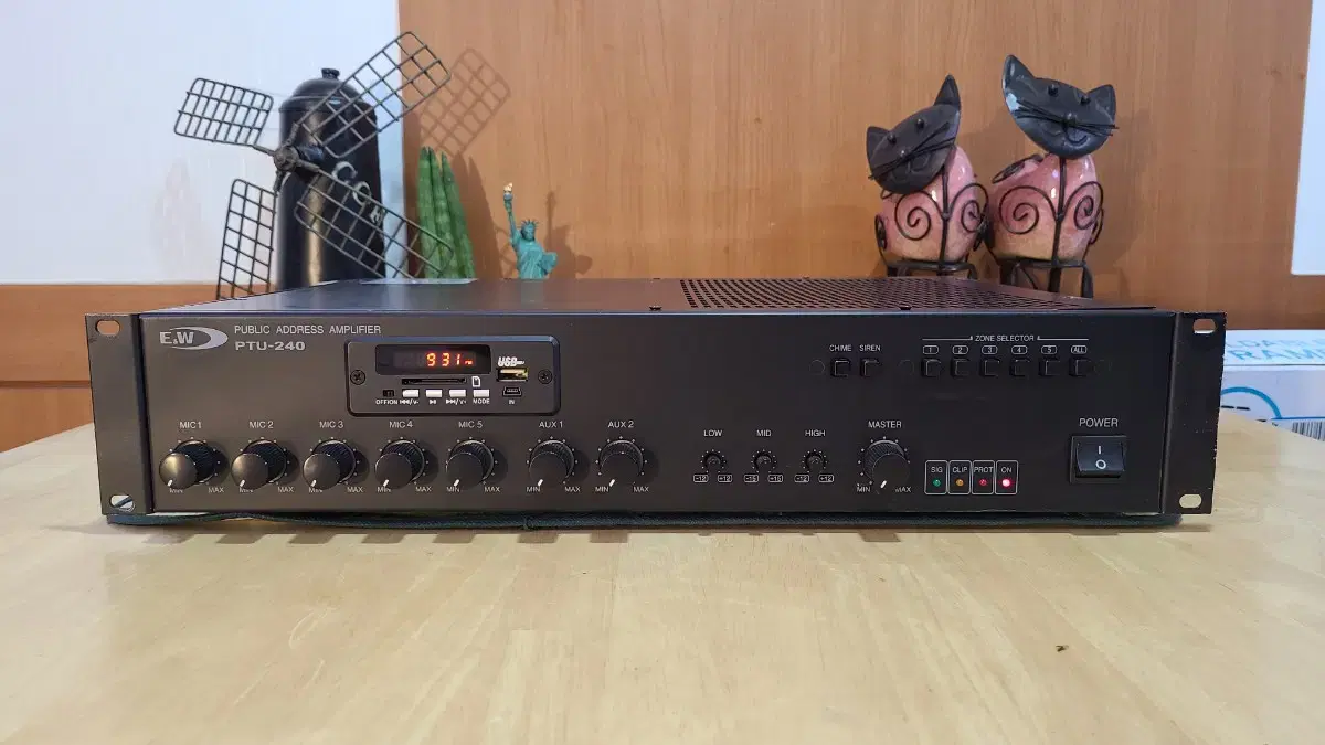 e.w public amplifier ptu240