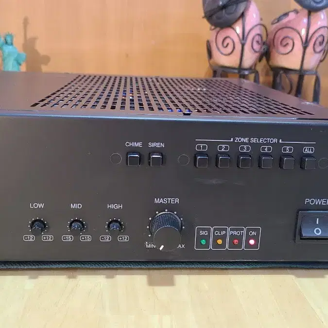 E.W PUBLIC AMPLIFIER PTU240