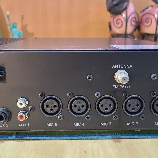 E.W PUBLIC AMPLIFIER PTU240