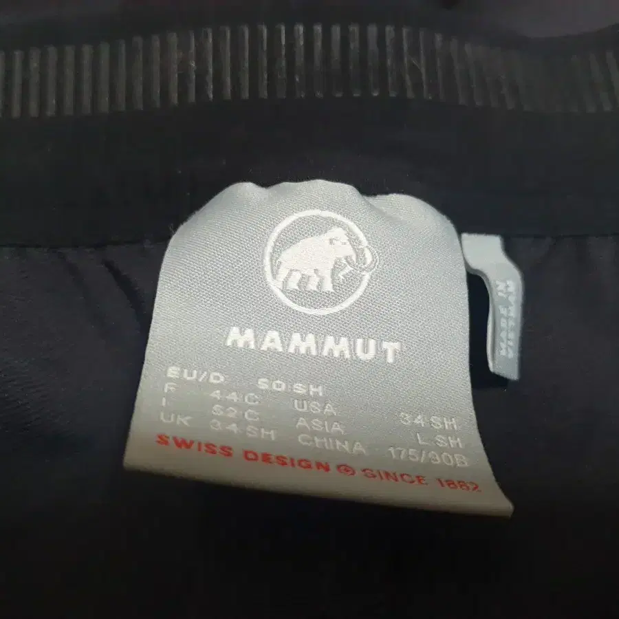 MAMMUT 마무트  매장정품 기능성 스판 등산바지 상태최상 이미지참조