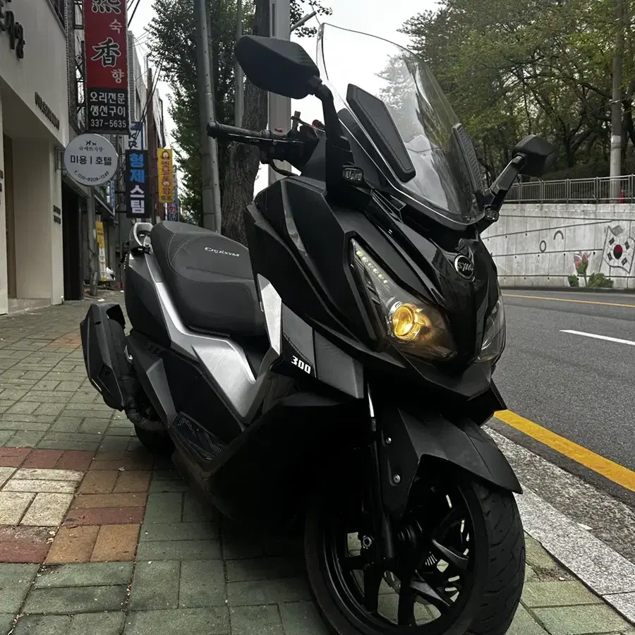 19년식 크루심300cc