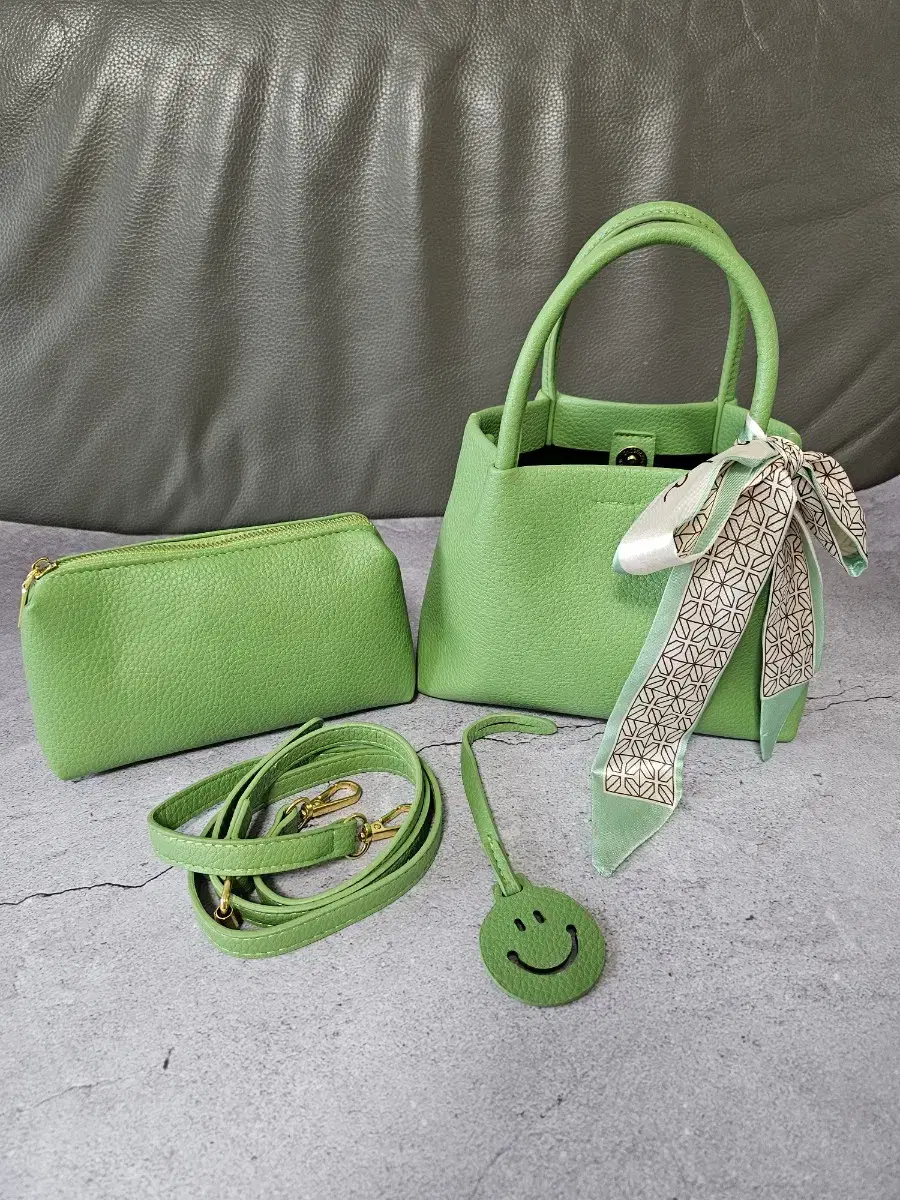 (New Product) Powch + Cross Strap + Twilly Set / Green Tote Bag