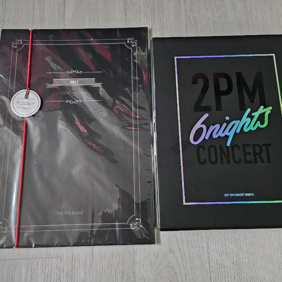 2PM 6nights  DVD . 공식포토북 미개봉