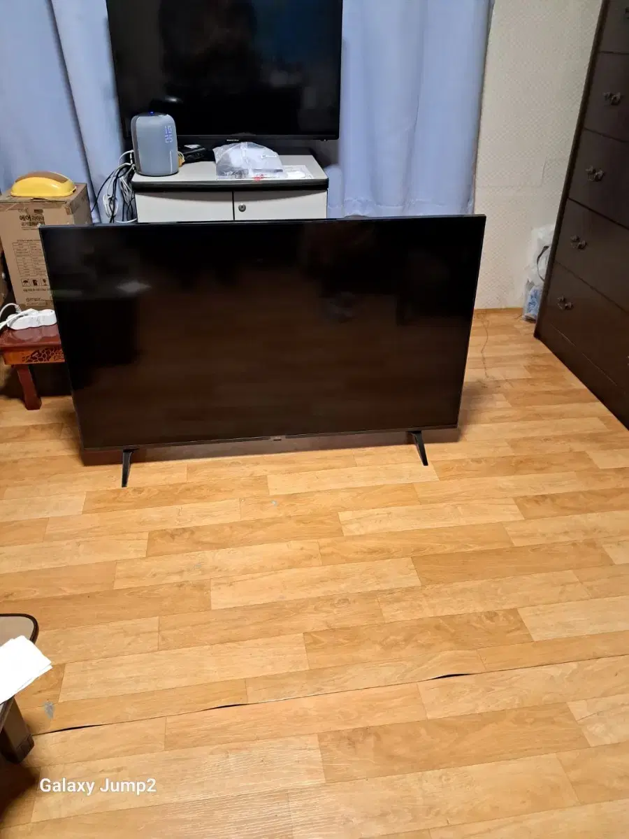 LG 50 UHDTV 입니다 (개봉만했음 사용감0)