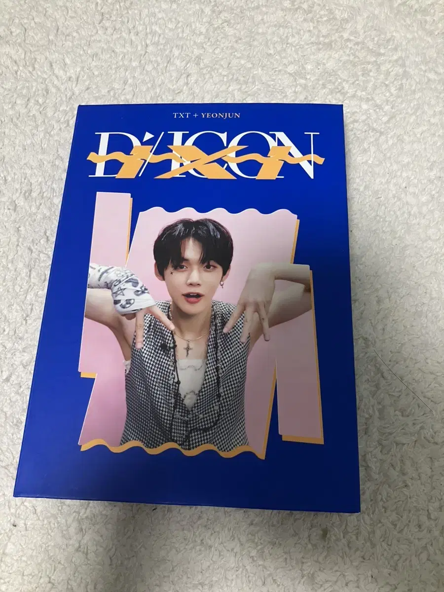 Dumdumdum ) Dikon photocard / binder Yeonjun version