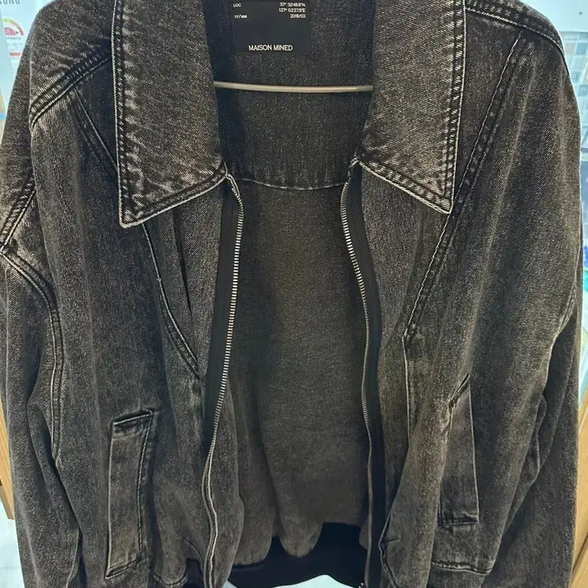 BLACK WASHING DENIM BOMBER 블랙 워싱 데님 봄버