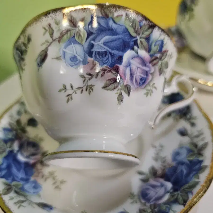 Royal Albert Moonlight Rose Avon Tea Cup