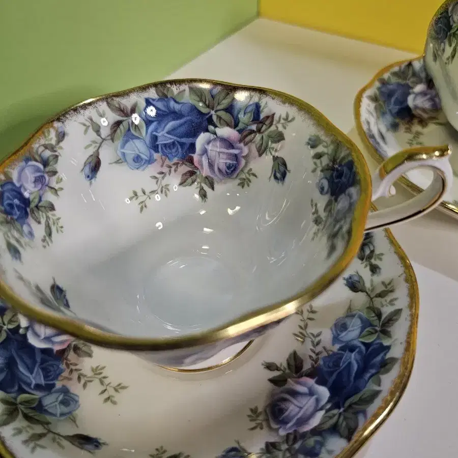 Royal Albert Moonlight Rose Avon Tea Cup