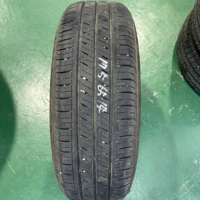 금호타이어(175/65R14)