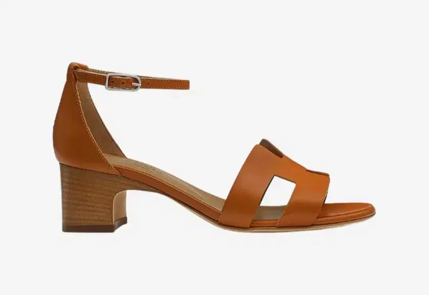 Hermès (Essence 50. Sandals)