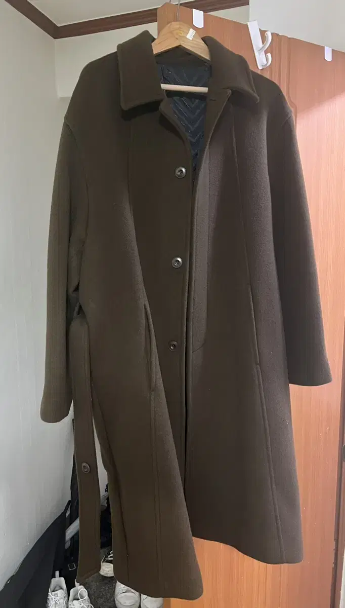 Elmud Balmacan Coat for sale. Size 44