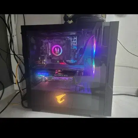 현존 게임 풀옵션 쌉가능 PC  i9-9900kf / rtx2070