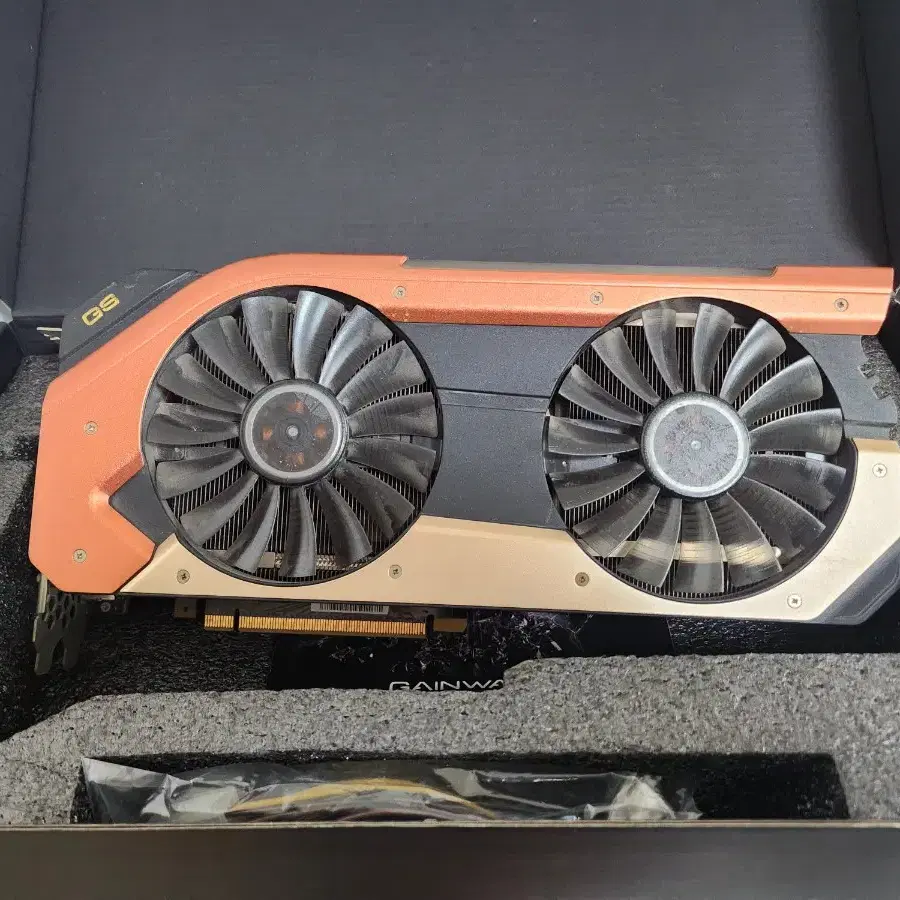 게인워드 gtx1070 피닉스 8G