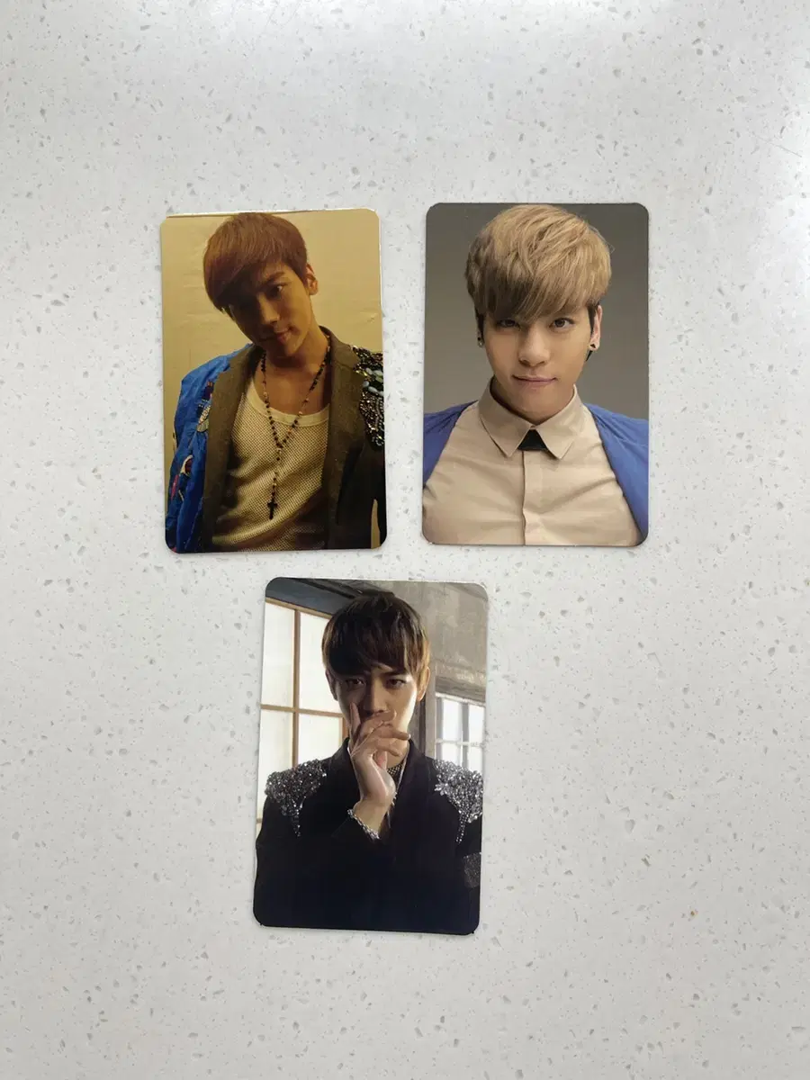 I sell shinee jonghyun minho photocards photocard.