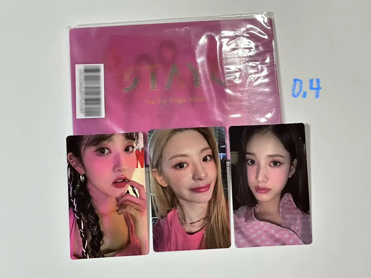 Stayc weverse shop Beautiful Monster pre-order benefit (unreleased photocard)