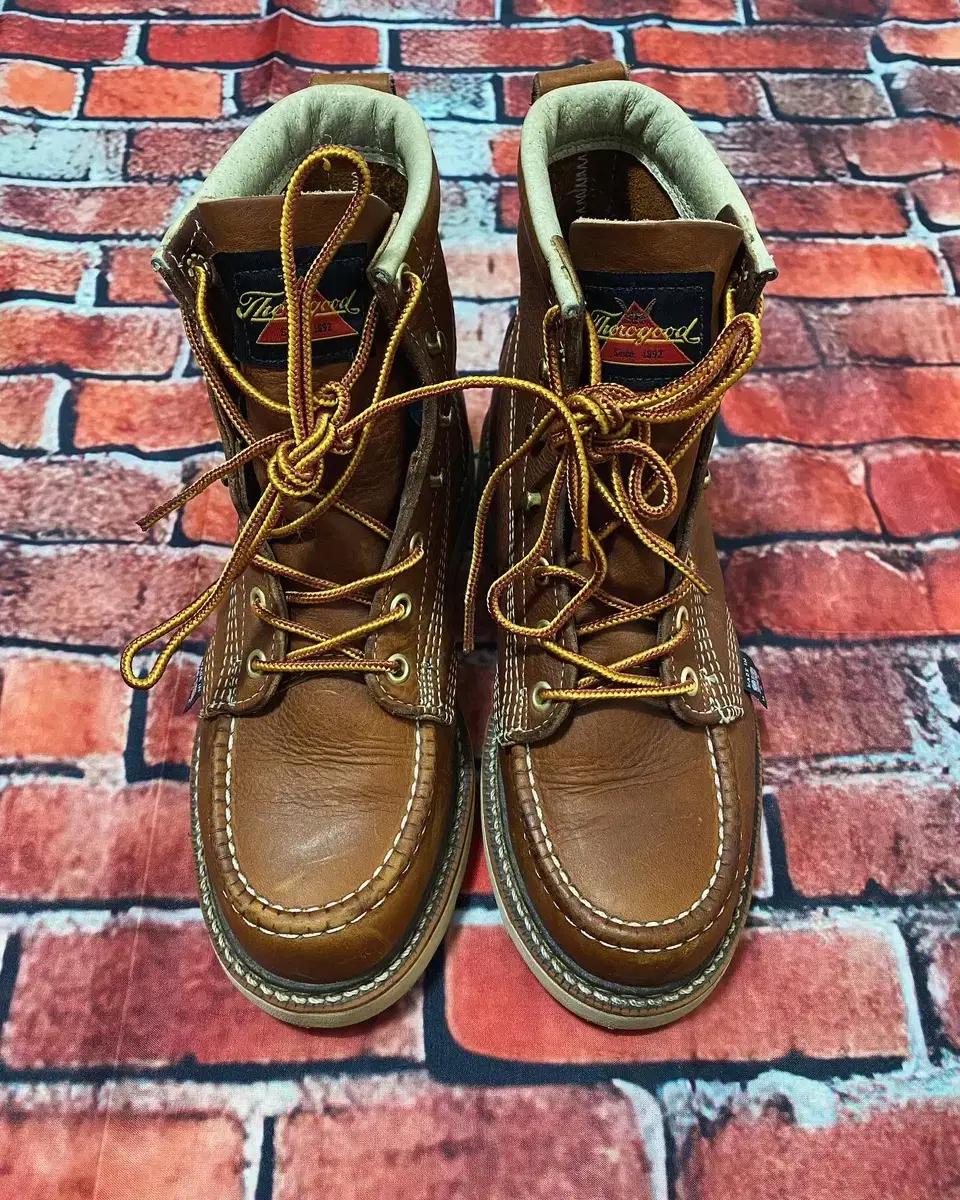 Vintage Thorogood Moccasin Boots 7-Inch