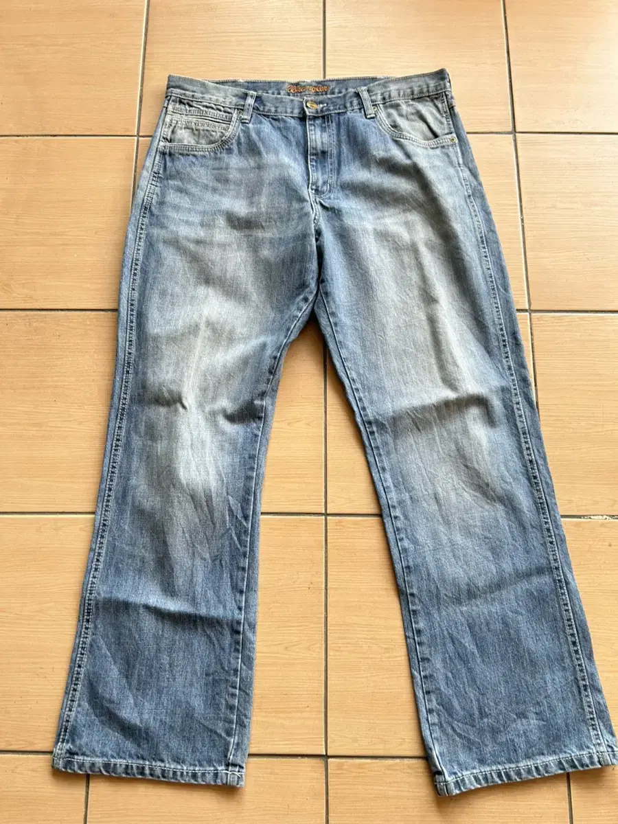 Vintage Wrangler bootsCut jin35in