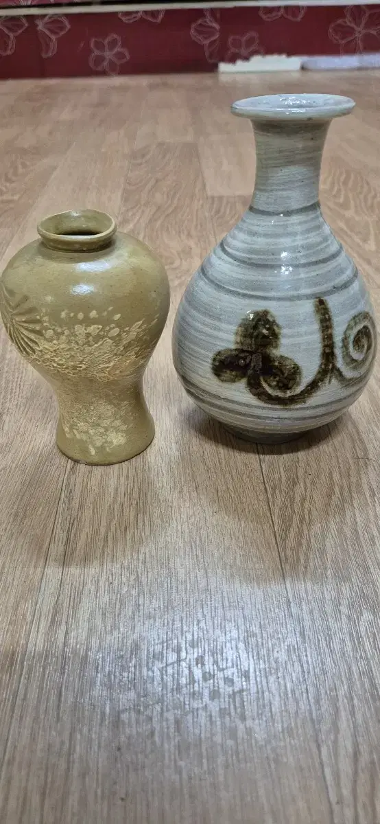 Gyeongju flower vase