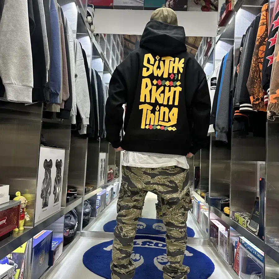 SW THE RIGHT THING HOODIE