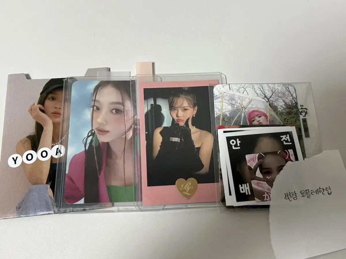 Bulk ) oh my girl yooa 2023 seasons greetings photocard Polaroid