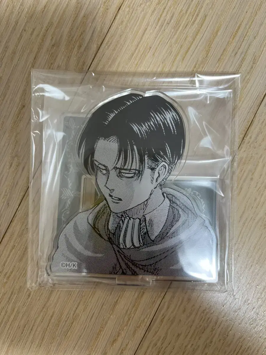 Levi, the giant of jin acrylic sells