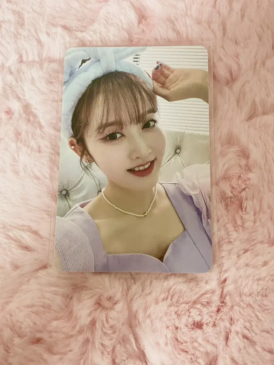 stayc sieun beaumont with muu 3rd photo card