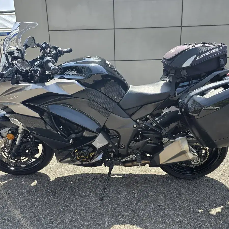 17년식 z1000sx 팝니다