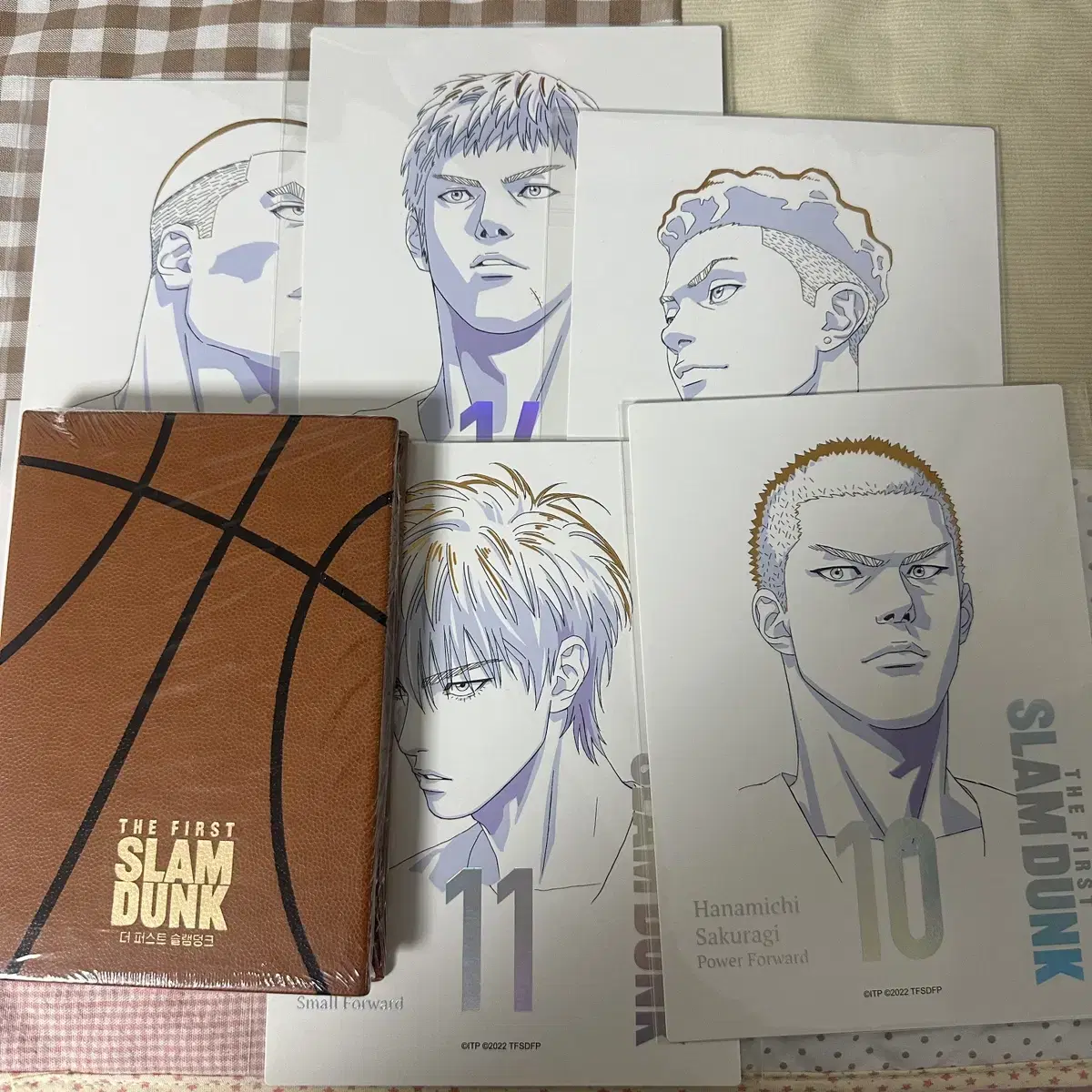 The First SLAM DUNK Megabox hologram postcard Set