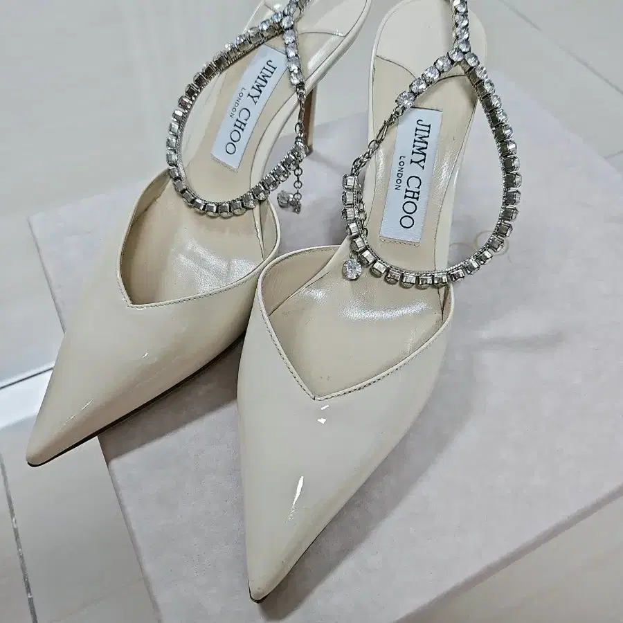 지미추 사에다85 Jimmy choo saeda85