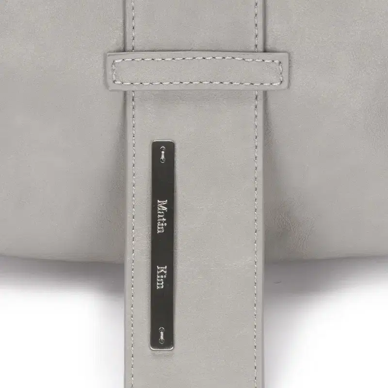 마뗑킴 VERROU SQUARE SHOULDER BAG IN GREY