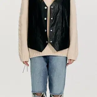 더오픈프로덕트 lace-up faux leather vest black