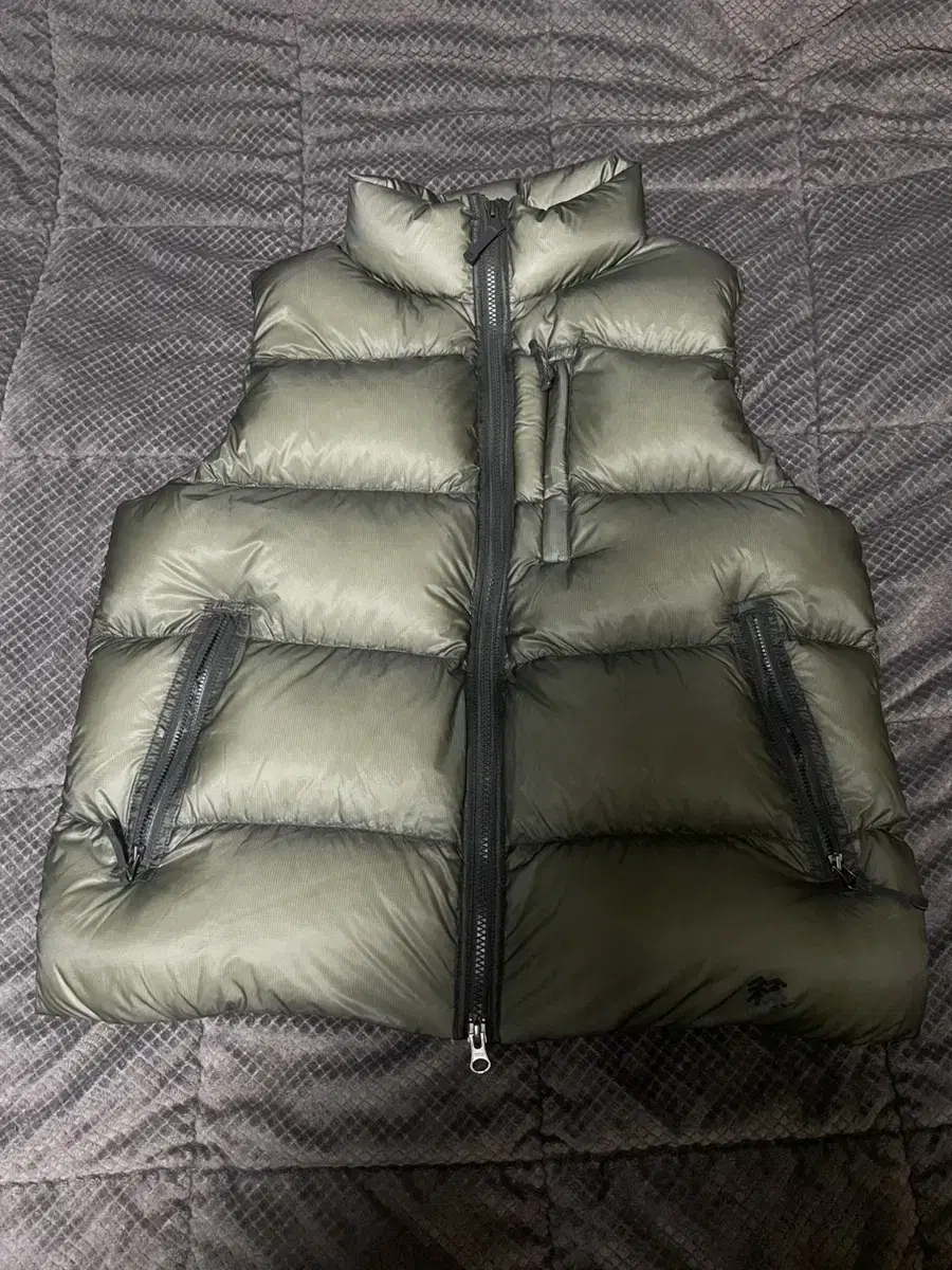 [95]Kolon Sports Padded Vest Down Vest Khaki Stone CP Company