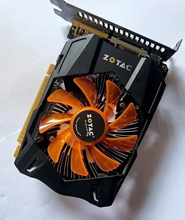 조택 GTX750(1G)무전원 게이밍 그래픽 카드 팝니다