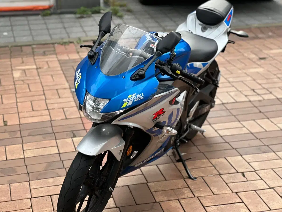 GSXR-125 스페셜카울 좋은차량 좋은금액에 판매합니다