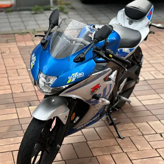 GSXR-125 스페셜카울 좋은차량 좋은금액에 판매합니다