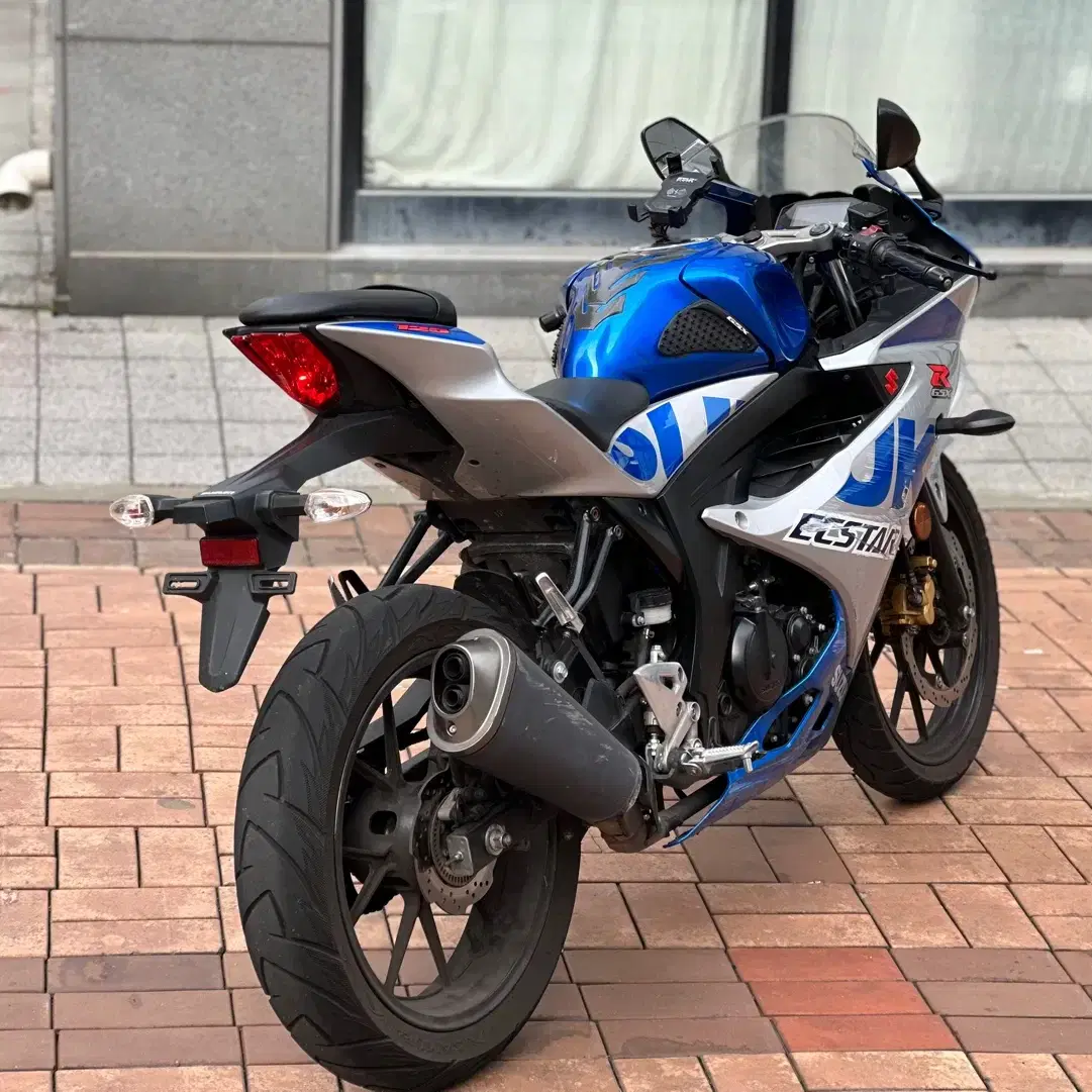 GSXR-125 스페셜카울 좋은차량 좋은금액에 판매합니다