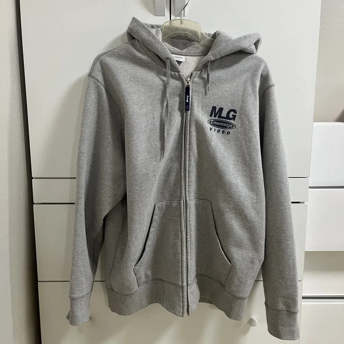 87 mm hood zip-up (L)