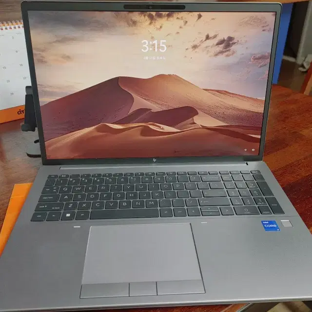 HP zbook fury 16 g10 32GB RYX 2000