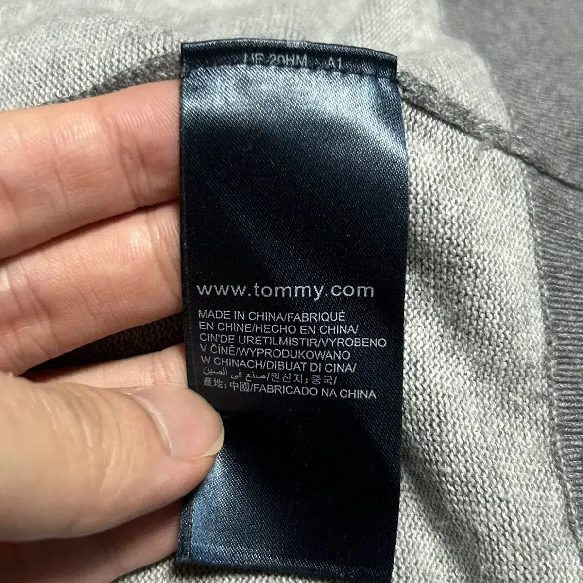 [ XL ] Tommy 타미힐피거 코튼 실크 그레이 브이넥 니트